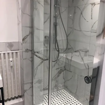 Contemporain A Avec Terrasse Et Parking - 35 M² Apartament